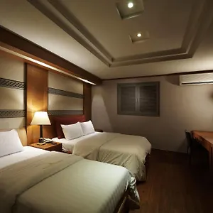 Noblesse, Yeoksam Hotel